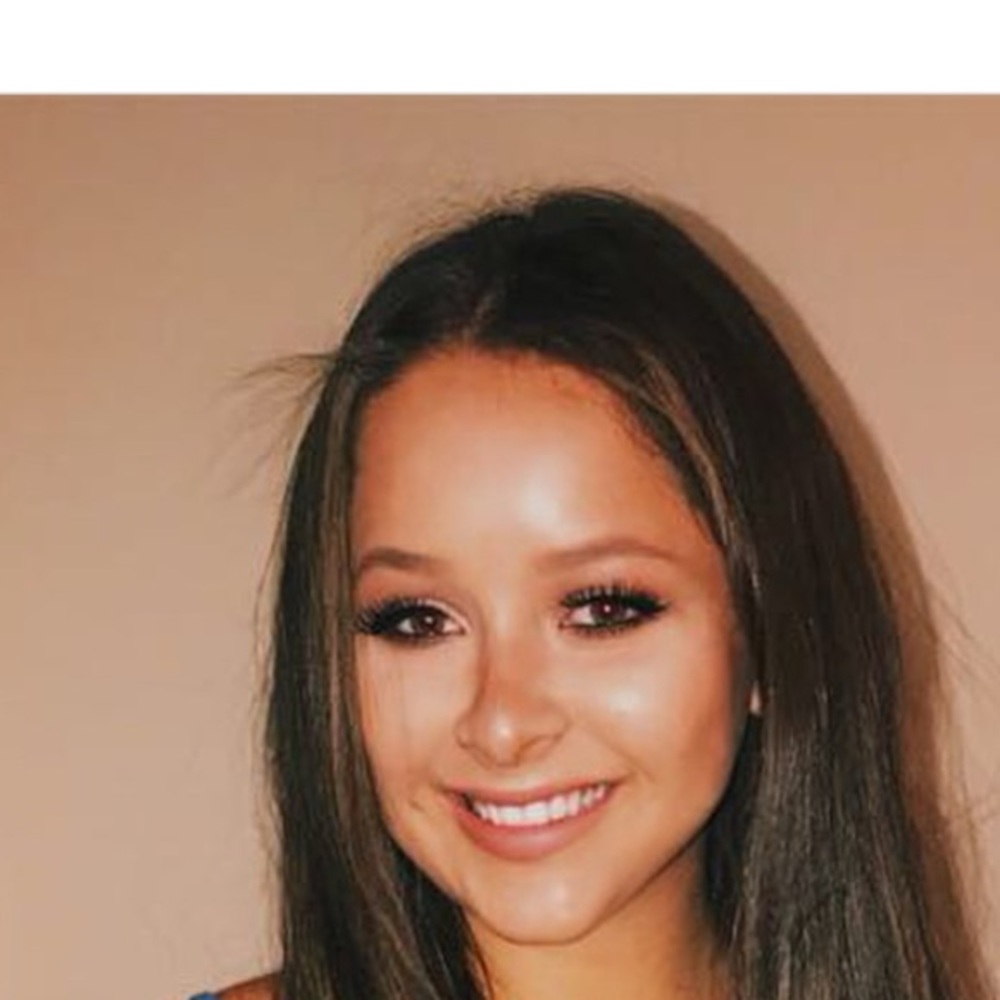 Meet your Posher, Vanessa
